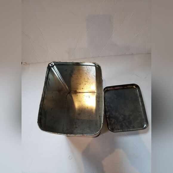 Mickey  Mouse Popcorn Tin - Picture 7 of 10